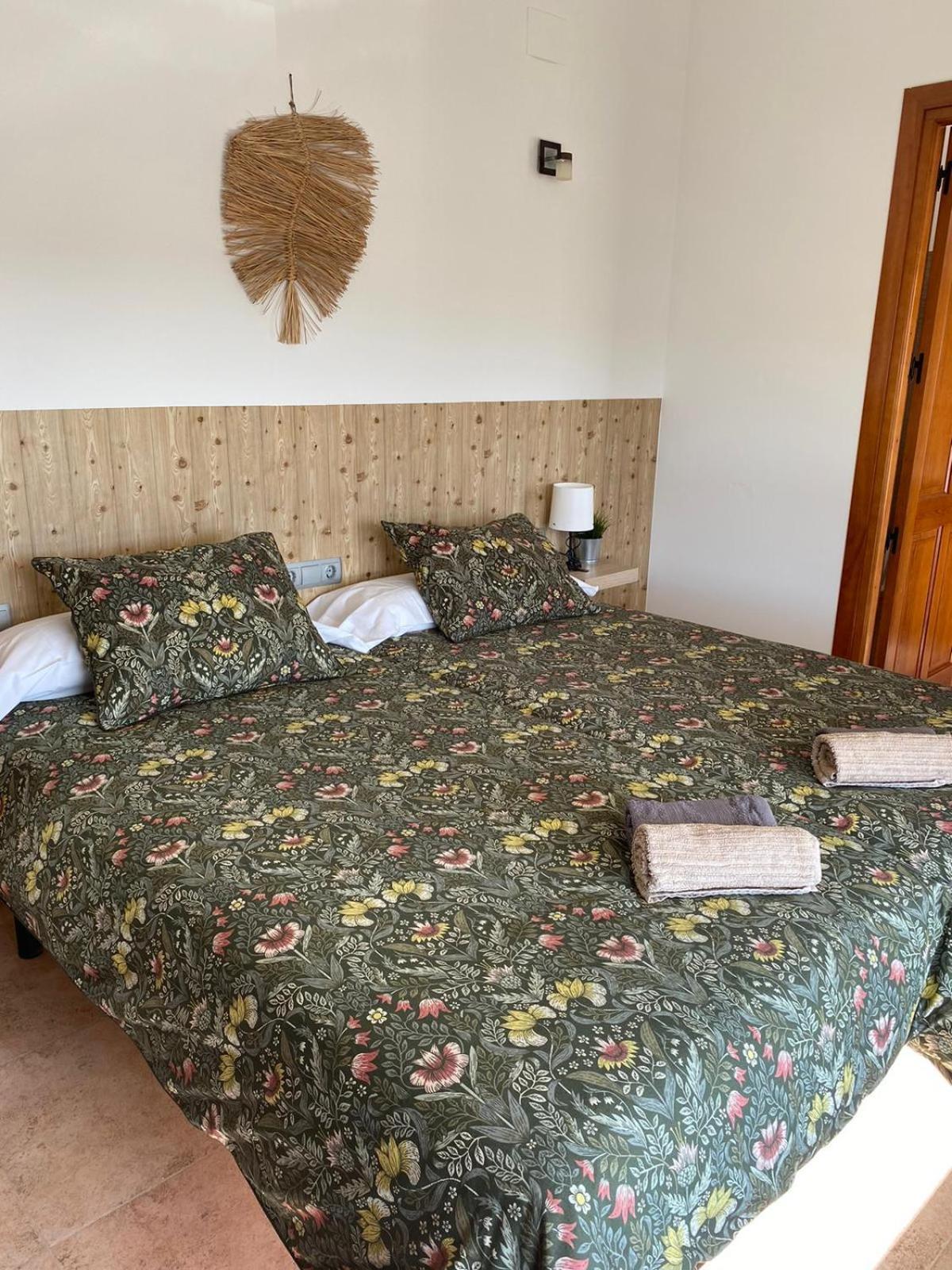 Hostal Espai Mediterrani Puebla de Vallbona Eksteriør billede