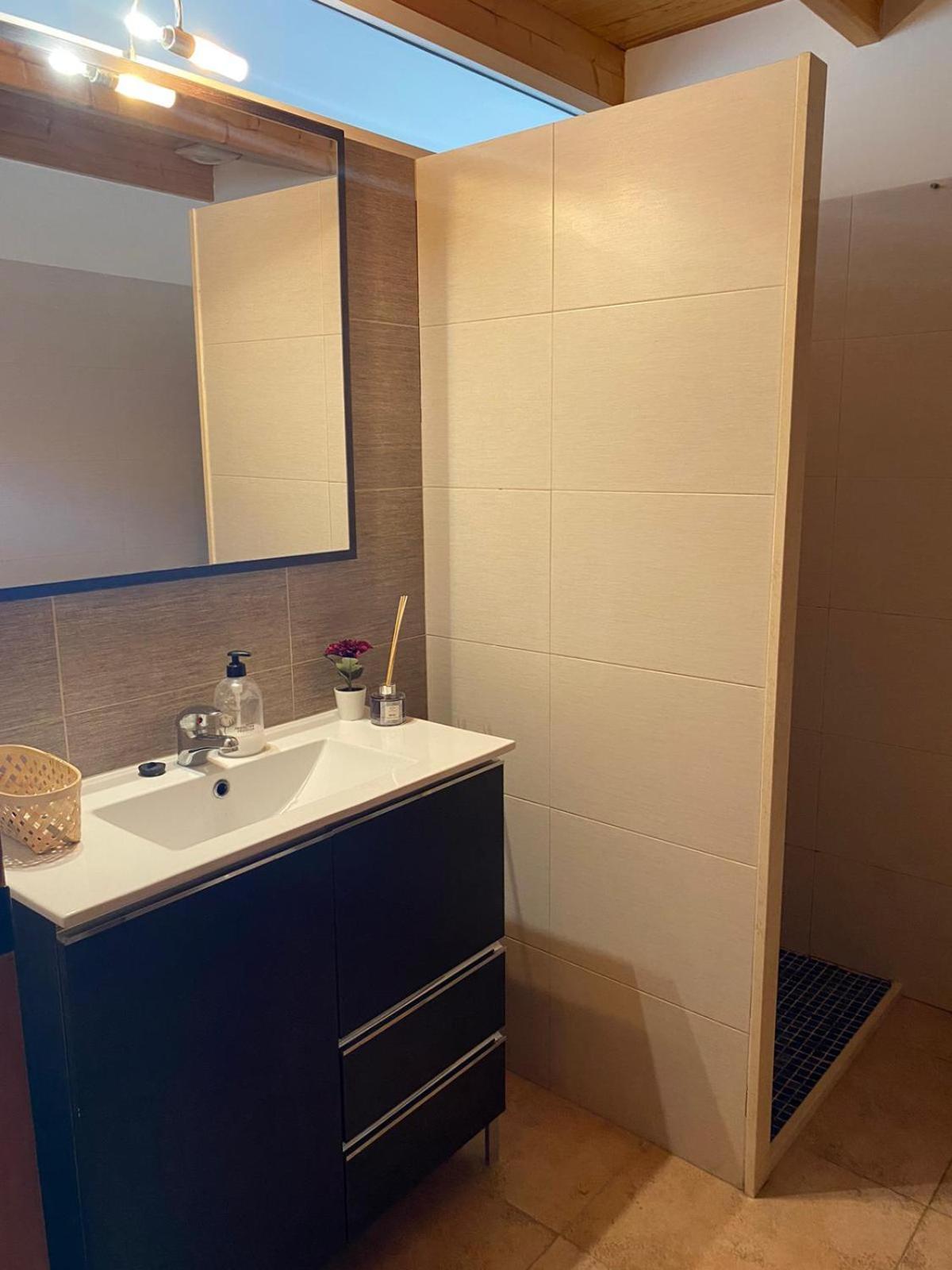 Hostal Espai Mediterrani Puebla de Vallbona Eksteriør billede
