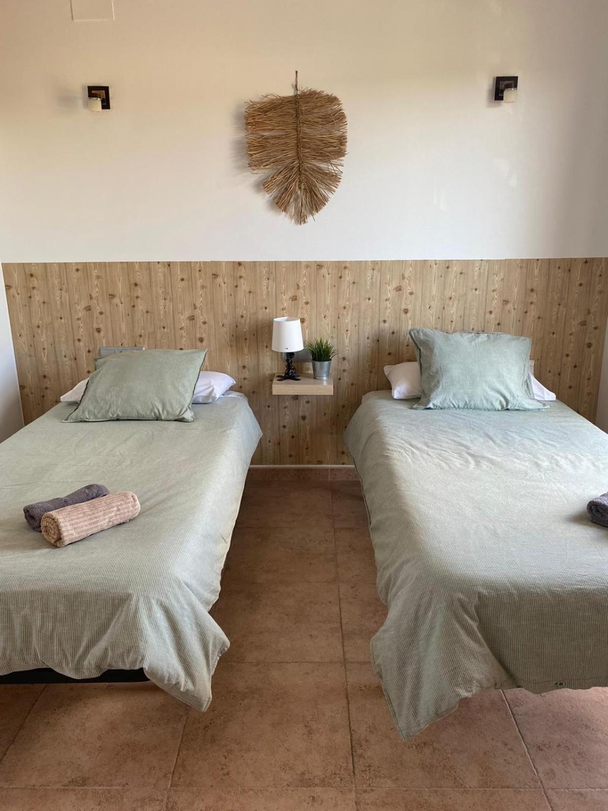 Hostal Espai Mediterrani Puebla de Vallbona Eksteriør billede