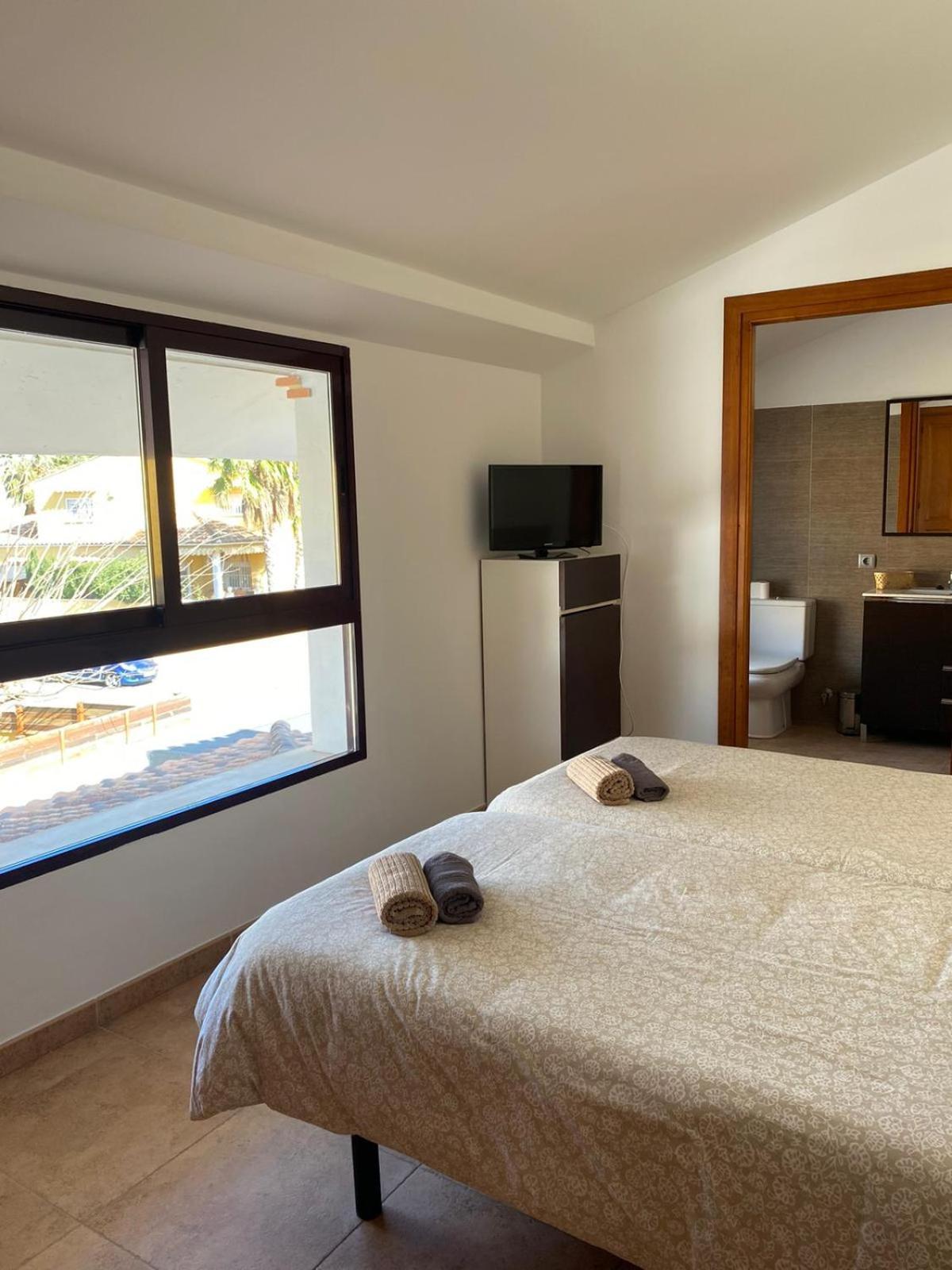 Hostal Espai Mediterrani Puebla de Vallbona Eksteriør billede